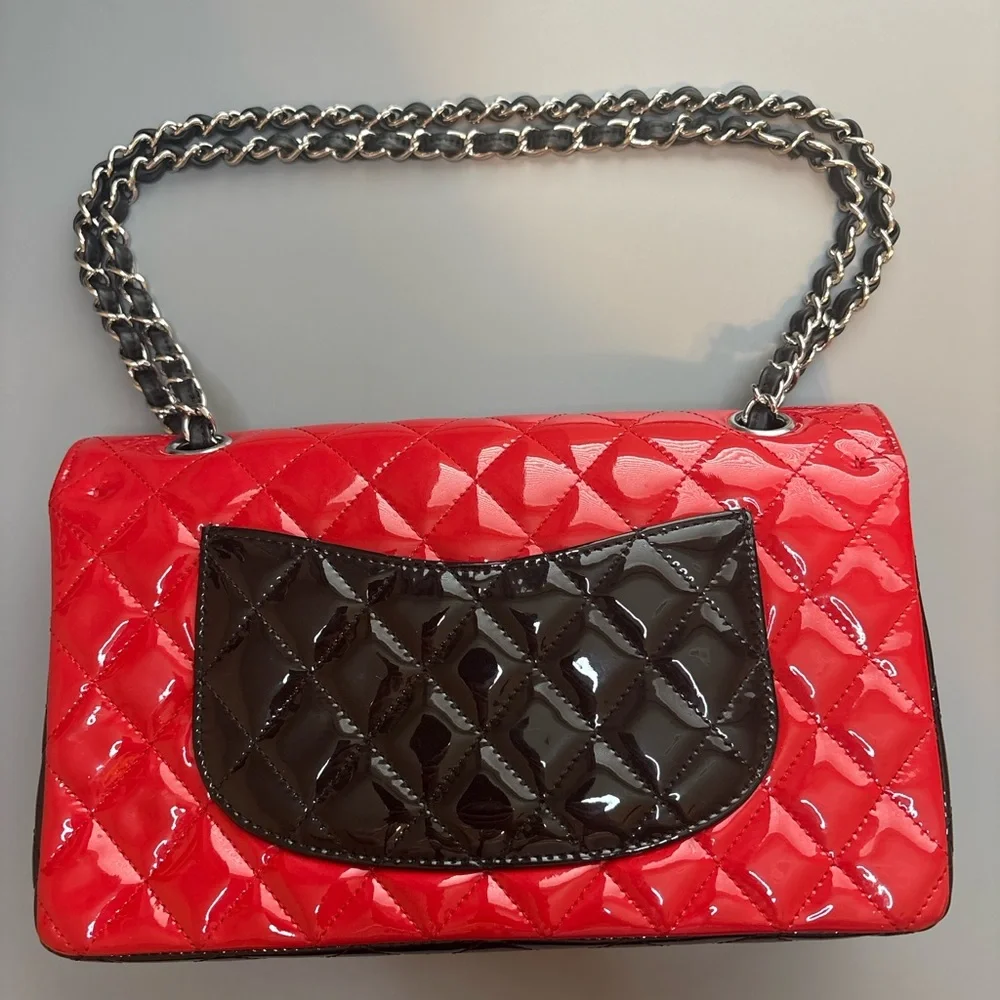 Chanel Classic Medium Double Flap Bag - Picture 3 of 16